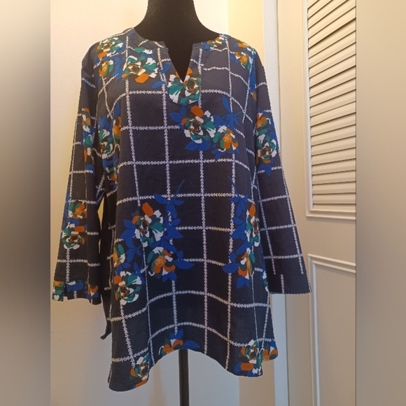 Van Heusen  Blouse - Picture 1 of 6
